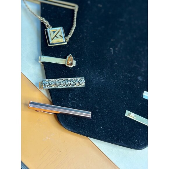 Vintage Mens Tie Clips & Chain Assortment - Picture 14 of 16
